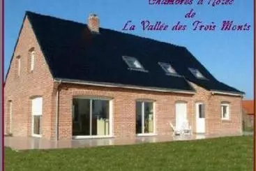 Aamiaismajoitus (B&B) La Vallée Des Trois Monts