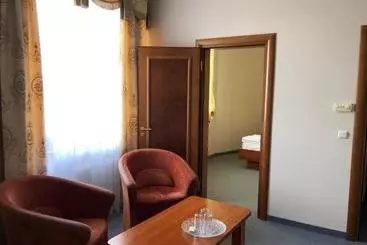 Hotelli готель леон