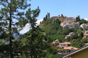 Hotel Balcone Sul Metauro