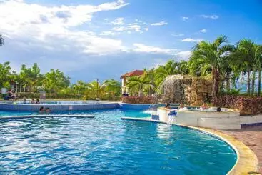 ホテル Casa Bohemia   Resort De Cerveza Y Vino