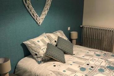 Общежитие Auberge Des Platanes