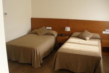 Хостел Pensión Residencial Platas