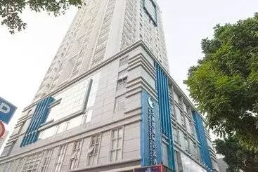 Hôtel Chicago Suites International