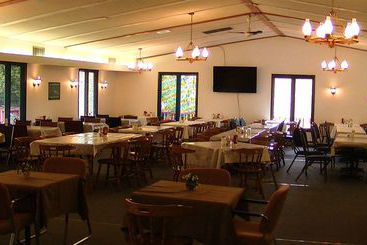 酒店 Hill Island Resort