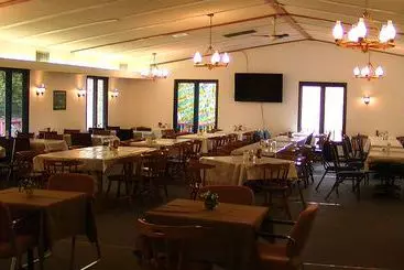 酒店 Hill Island Resort