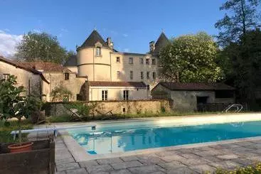 Aamiaismajoitus (B&B) Château De La Mothe