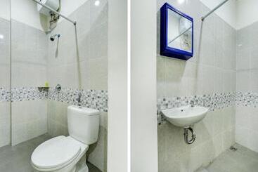 בית מלון כפרי Oyo 90232 March 67 Stay