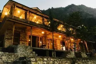 Resort The Riverwalk Tirthan Valley