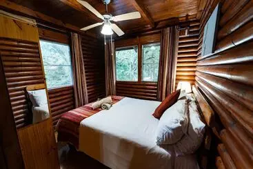 Hotelli Mtunzini Forest Lodge Self Catering Resort