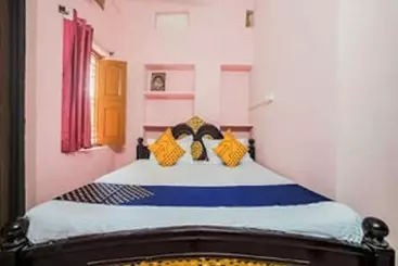 Pensió Rahul Residence