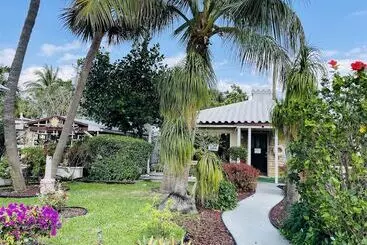 Hotelli Barefoot Mailman Inn & Suites