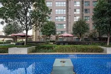 هتل Cresasia Residence