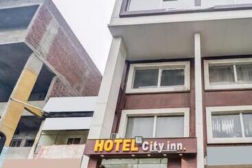 Hotel Capital O City Inn