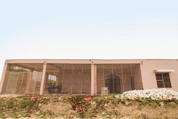 Hotelli Oyo 45992  Royal