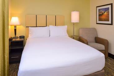 호텔 Candlewood Suites Bloomington, An Ihg