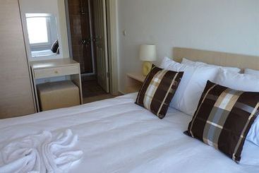 Отель Flipflops Apartments