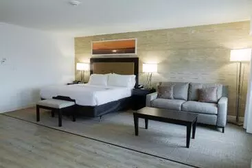 Holiday Inn Hotel & Suites Bloomington Airport, An Ihg