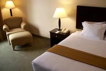 Holiday Inn Express Hotel & Suites Athens By Ihg