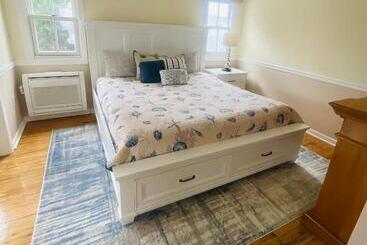 The Grenville Hotel And Restaurant