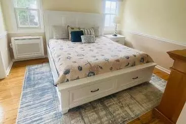 The Grenville Hotel And Restaurant