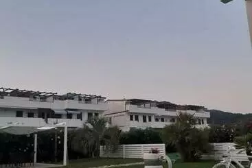 アパートホテル Gardenbeach Residence