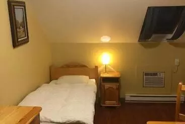 Aamiaismajoitus (B&B) Crowsnest Vineyards Guesthouse