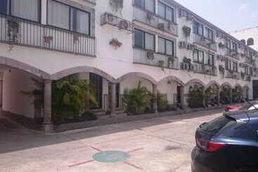 هتل Hacienda De Castilla