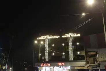 호텔 Kamran Residency