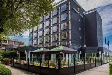 Отель Golden Tulip Zoetermeer Den Haag