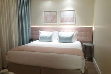 בית מלון כפרי Kayros Business