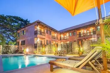 Отель Rainforest Chiangmai