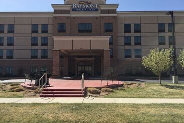 هتل Baymont By Wyndham Denver International Airport