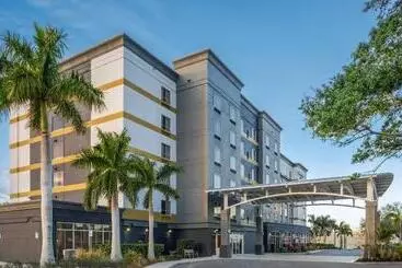 فندق Doubletree By Hilton Sarasota Bradenton Airport