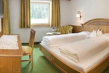 酒店 Garni Jakober