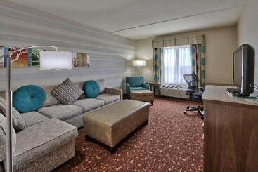 هتل Hilton Garden Inn Albuquerque Airport