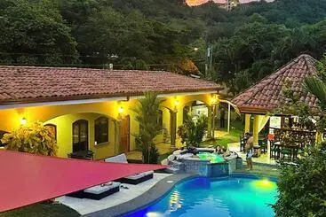 בית מלון כפרי Las Brisas Resort And Villas