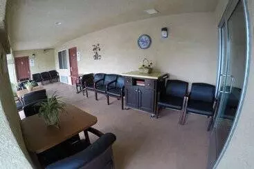 酒店 Loma Linda Inn