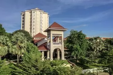 בית מלון כפרי Sofitel Phnom Penh Phokeethra