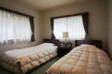 Отель Izu Ippeki Lake Lakeside Terrace