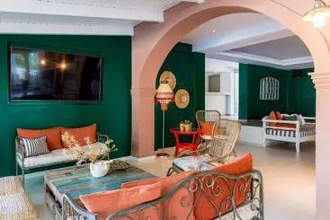 هتل Sirocco Adults Only