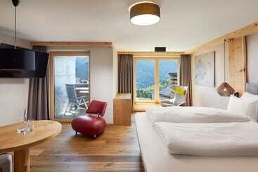 هتل Tirol Fiss 4sterne Superior