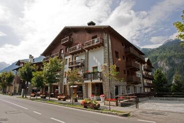 公寓 Residence Le Grand Chalet