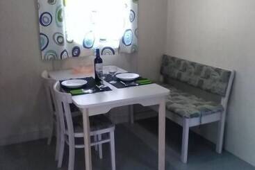 Camping Y Bungalows Monmar