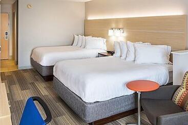 Hotel Holiday Inn Express Cedar Rapids Collins Road, An Ihg