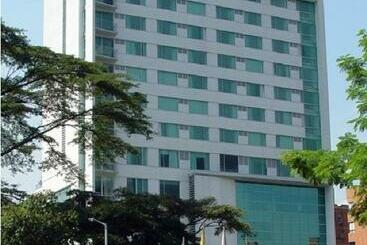 ホテル Novelty Suites