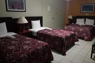 Otel Dinastía Colima