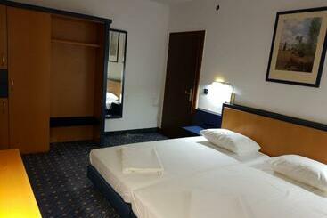 פנסיון Portul Dunarii