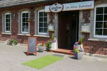 Retkeilymaja Im Alten Bahnhof