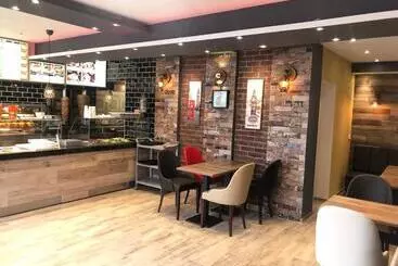 Majatalo Hayat Pansion