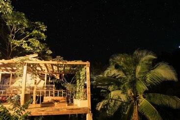 Beso Hilltop Retreat Hostel